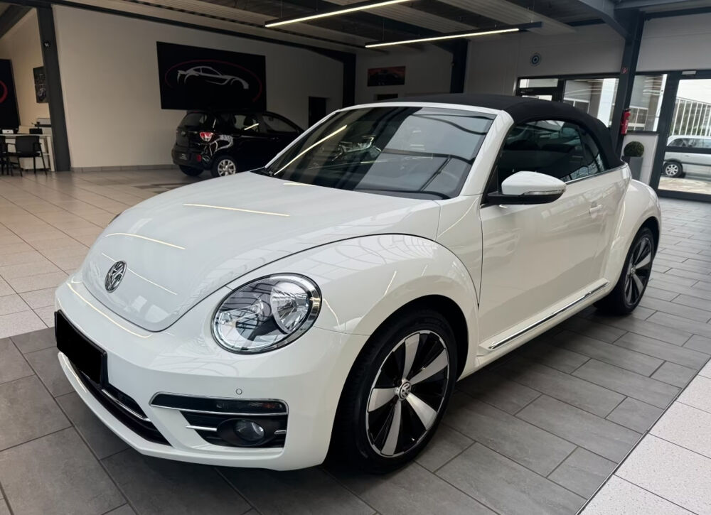 COCCINELLE II Coccinelle Cabriolet 1.2 TSI 105 Exclusive Design 2018 occasion 85600 Montaigu
