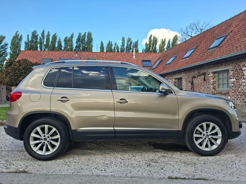 Tiguan 2.0 TDI 110ch CUIRCHAUF/TOPANO/CAM/CLIM/GPS/PDC/JA17/GAR6M 2013 occasion 59280 Armenti&egrave;res