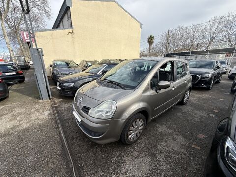 Modus 1.2 TCE 100 Dynamique 2011 occasion 30000 N&icirc;mes