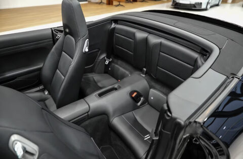 911 Carrera 3.2 911 Carrera Cabriolet 3.4i 350 Black Edition PDK 2015 occasion 85600 Montaigu