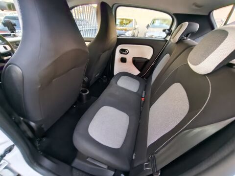 Twingo III 1.0 SCe 70 Life 2016 occasion 30000 N&icirc;mes