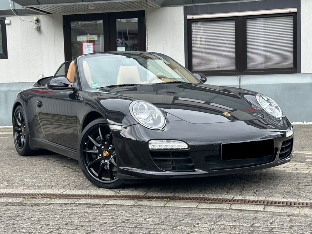 911 Carrera 3.2 911 Carrera Cabriolet 3.6i 345 2009 occasion 85600 Montaigu