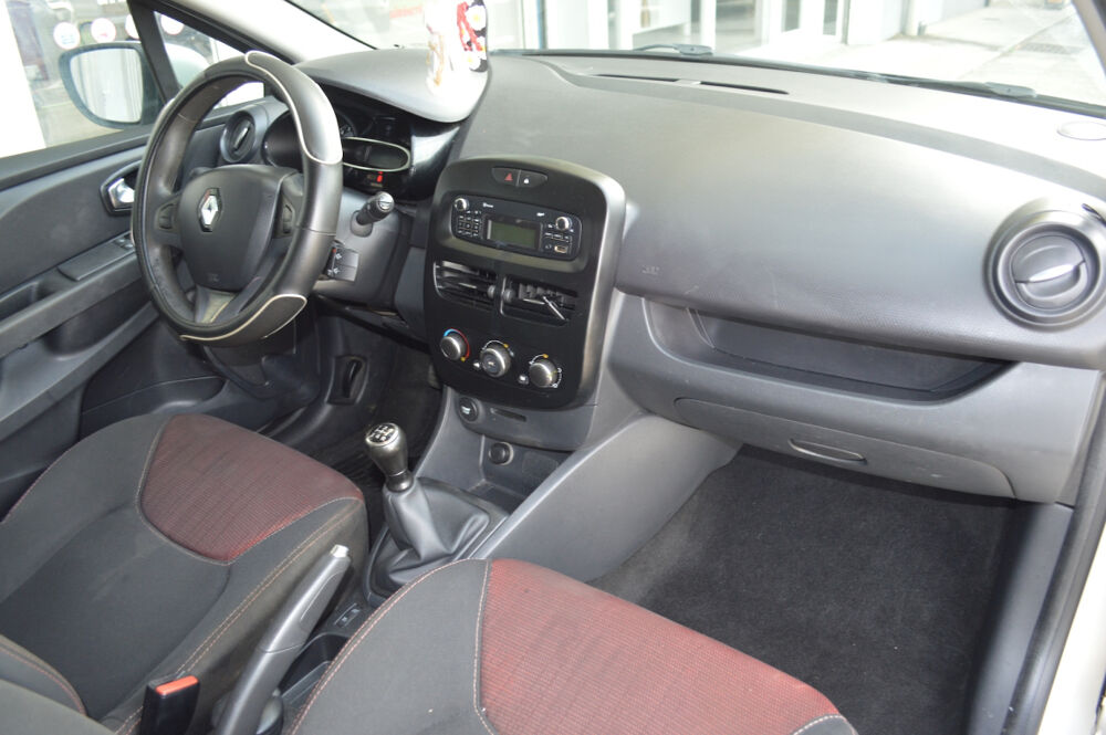 Clio III Clio IV 1.2 16V 75 Zen 2015 occasion 97122 Baie-Mahault