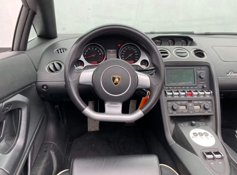 Gallardo Spyder 5.2 V10 LP 560-4 E-Gear 2010 occasion 85600 Montaigu