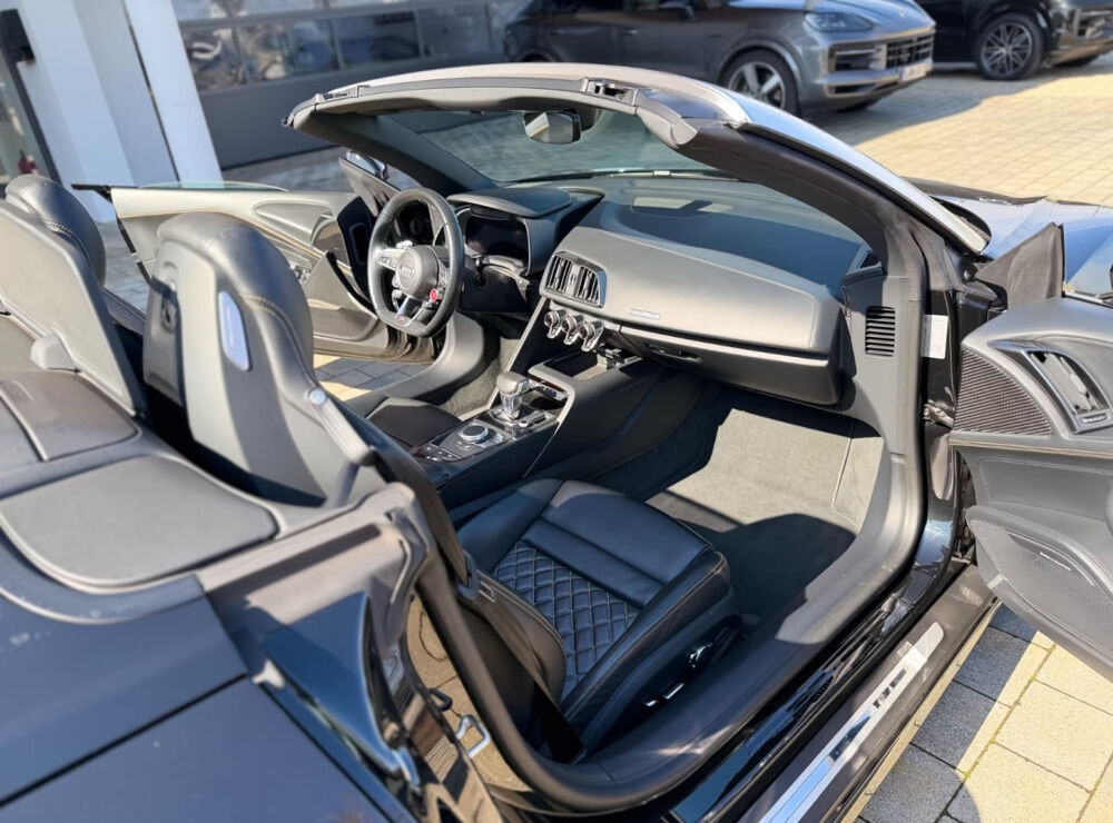 R8 Spyder V10 5.2 FSI 540 S tronic 7 Quattro 2017 occasion 85600 Montaigu