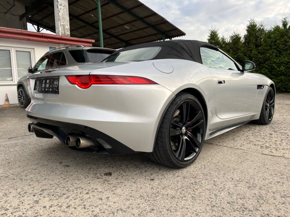 F-Type Cabriolet V8 S 5.0 495 Suraliment&eacute; A 2014 occasion 85600 Montaigu