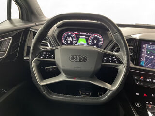 Q4 e-tron 45 quattro 265 ch 82 kW S line 2022 occasion 85600 Montaigu