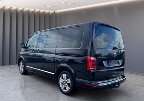 MULTIVAN Multivan 2.0 TDI 150 DSG7 HIGHLINE 2016 occasion 85600 Montaigu