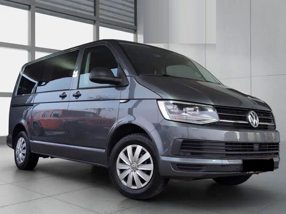 MULTIVAN Multivan 2.0 TDI 150 Trendline 2017 occasion 85600 Montaigu