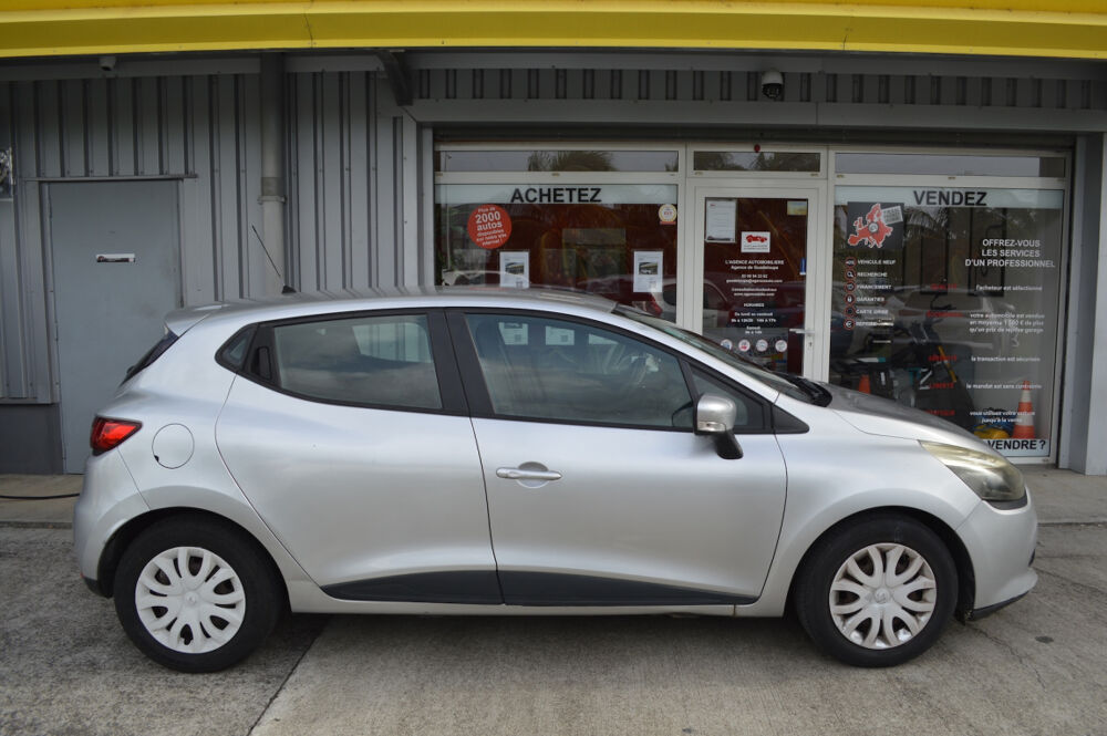 Clio III Clio IV 1.2 16V 75 Zen 2015 occasion 97122 Baie-Mahault