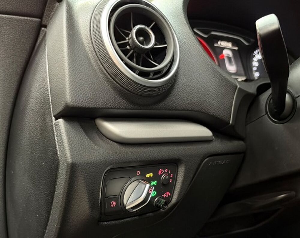 A3 2.0 TDI 150ch S tronic 6 Historique Audi complet 1MAIN/CAM/C 2015 occasion 59280 Armenti&egrave;res