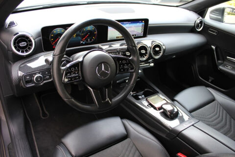 Classe A 180 d Auto. SEMICUIRCHAUF/CAM/ATTACHREM/PARKSENSOR/GAR12MOIS 2019 occasion 59280 Armenti&egrave;res