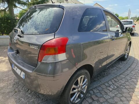 Yaris 100 VVT-i Confort Stop et Start 2009 occasion 78300 Poissy
