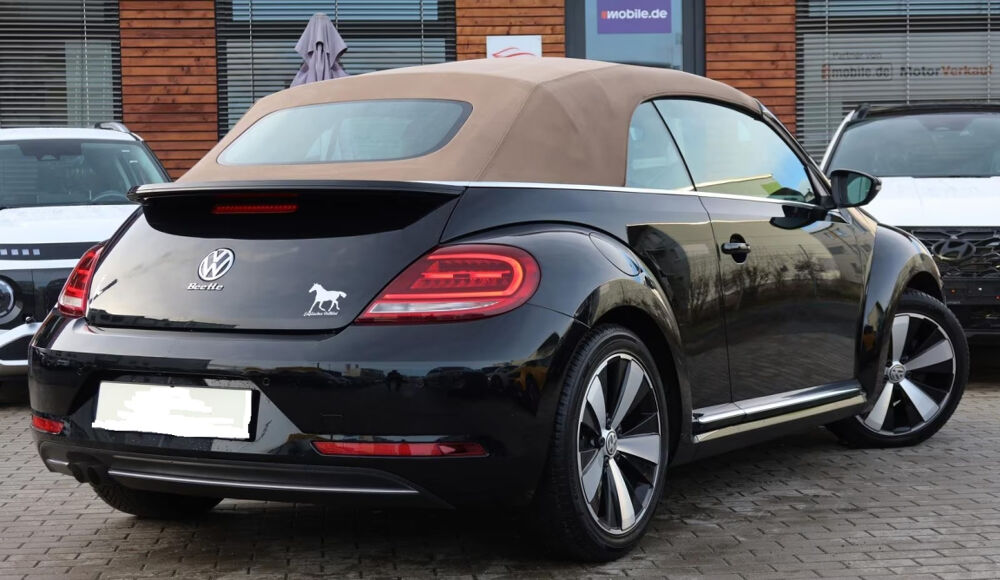 COCCINELLE II Coccinelle Cabriolet 1.4 TSI 150 Exclusive Design 2017 occasion 85600 Montaigu