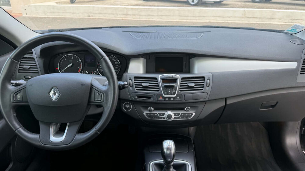 Laguna Coup&eacute; 2.0 dCi 150 Black Edition 2009 occasion 30620 Bernis