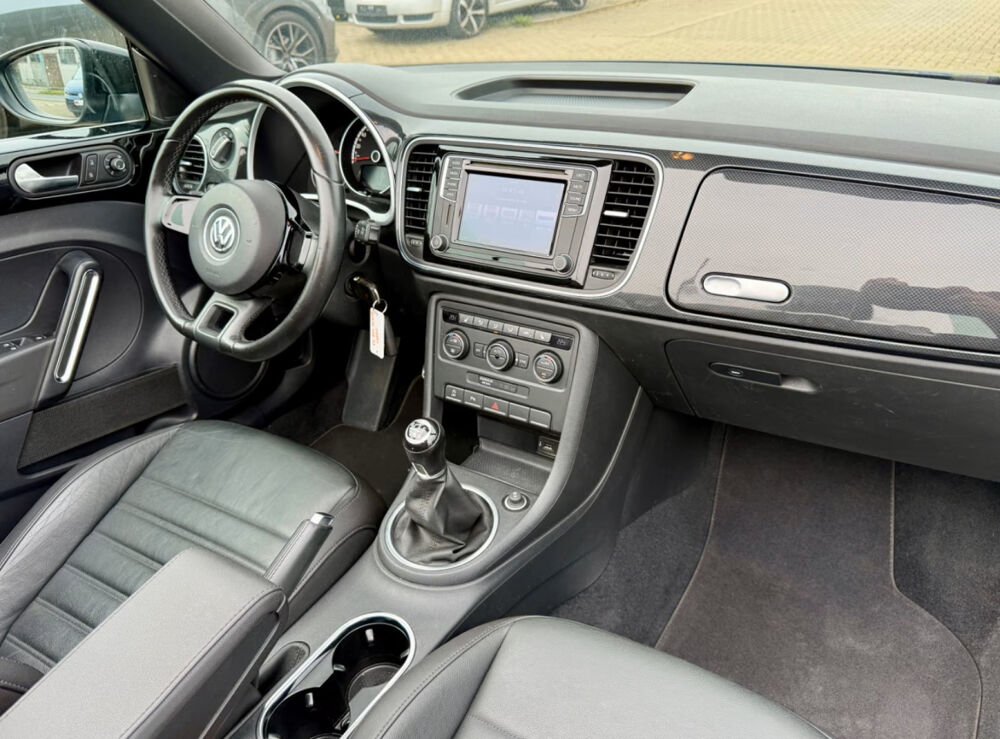 COCCINELLE II Coccinelle Cabriolet 1.4 TSI 150 Sport 2016 occasion 85600 Montaigu
