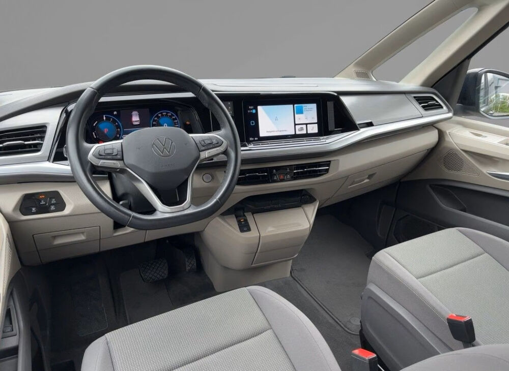MULTIVAN Multivan Court 1.4 eHybrid 218 DSG6 Life 2022 occasion 85600 Montaigu