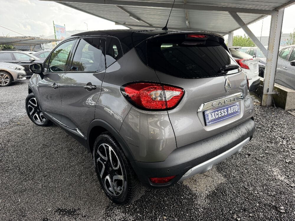 Captur dCi 90 Energy S et S eco&sup2; SL Helly Hansen 2014 occasion 63800 Cournon-d'Auvergne