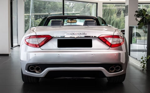Grancabrio GranCabrio 4.7 V8 A 2010 occasion 85600 Montaigu