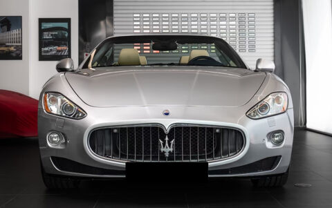 Grancabrio GranCabrio 4.7 V8 A 2010 occasion 85600 Montaigu