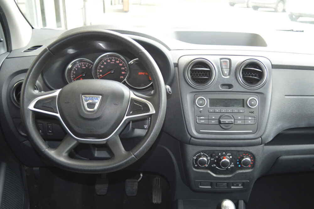 Lodgy Blue dCi 95 7 places Essentiel 2022 occasion 97122 Baie-Mahault