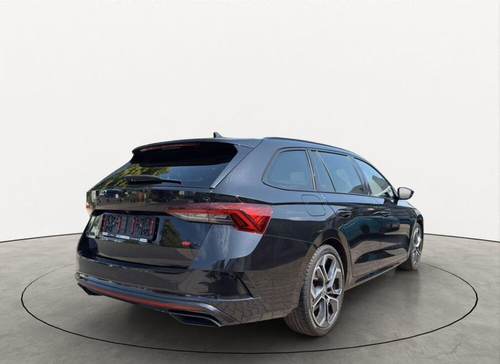 Octavia Combi 2.0 TDI 200 ch DSG7 RS 2022 occasion 85600 Montaigu