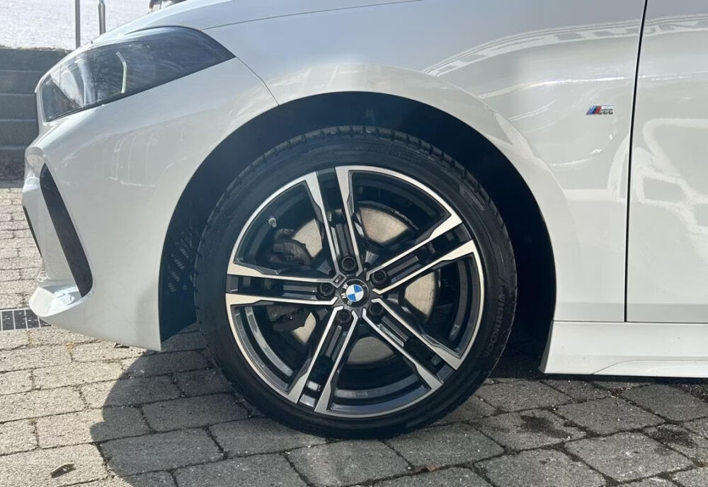 S&eacute;rie 1 120i 178 ch DKG7 M Sport 2022 occasion 85600 Montaigu