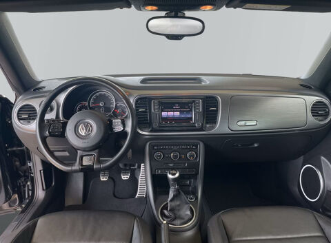 COCCINELLE II Coccinelle Cabriolet 1.4 TSI 150 KARMANN 2015 occasion 85600 Montaigu
