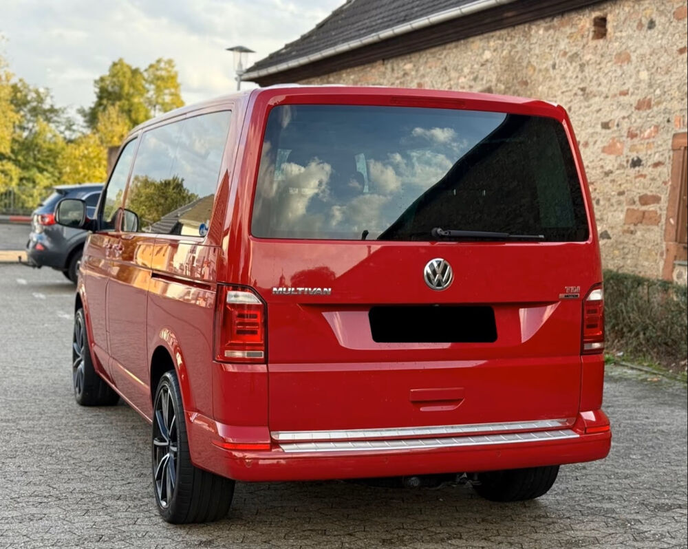 MULTIVAN Multivan 2.0 TDI 150 DSG7 4Motion Comfortline 2015 occasion 85600 Montaigu