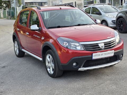 Sandero 1.6 MPI 90 1&deg;main 2011 occasion 38190 BERNIN