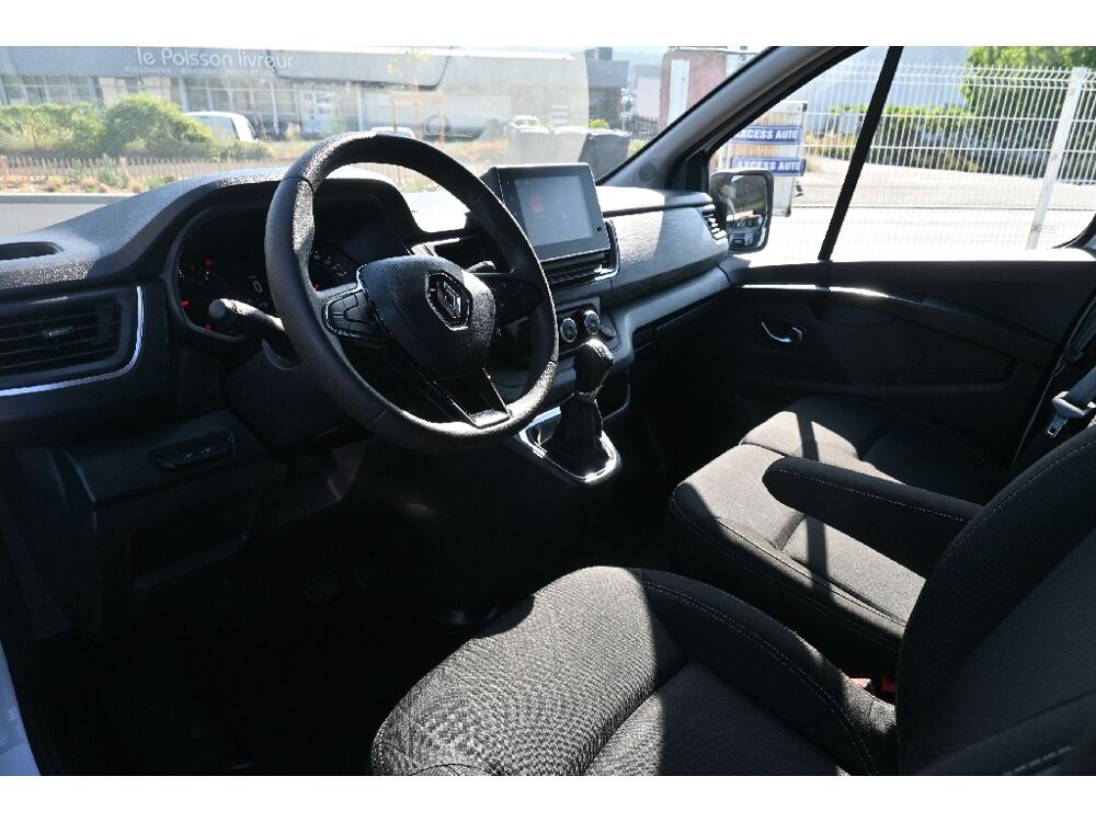 Trafic TRAFIC FGN EDC L2H1 3000 KG BLUE DCI 150 GRAND CONFORT 2024 occasion 63800 Cournon-d'Auvergne