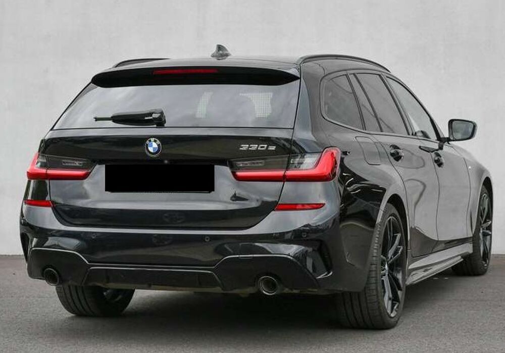 S&eacute;rie 3 330e 292ch Pack M Sport TOITPANO/ATTACHREM/HARMANKARDON/CAM/ 2020 occasion 59280 Armenti&egrave;res