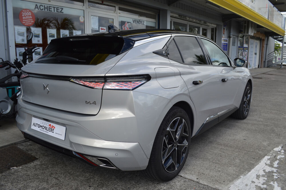 DS4 1,2 hybride 136ch pallas ligne business e-dct6 2024 occasion 97122 Baie-Mahault