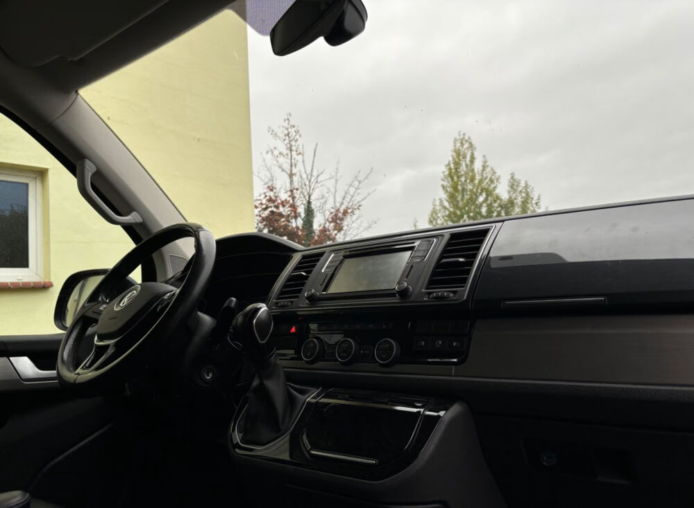 MULTIVAN Multivan 2.0 TDI 150 DSG7 2017 occasion 85600 Montaigu