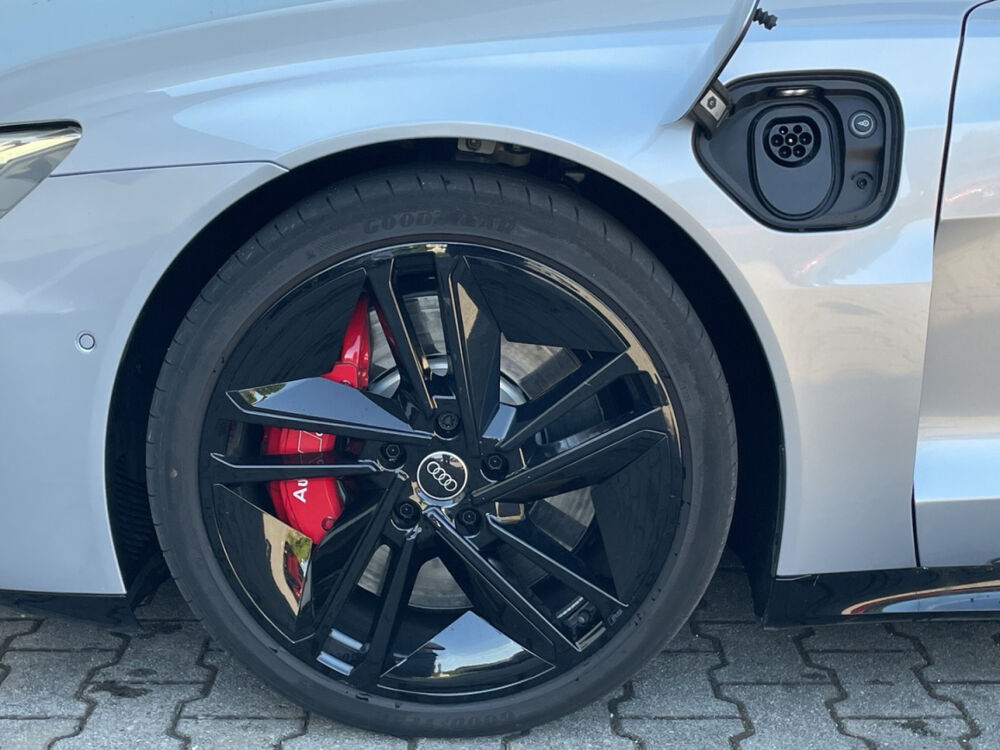 E-TRON e-tron GT 476 ch quattro e-tron 2023 occasion 85600 Montaigu