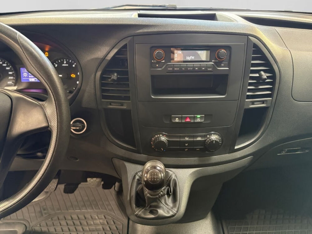 Vito VITO FOURGON 110 CDI LONG RWD FIRST 2022 occasion 85600 Montaigu