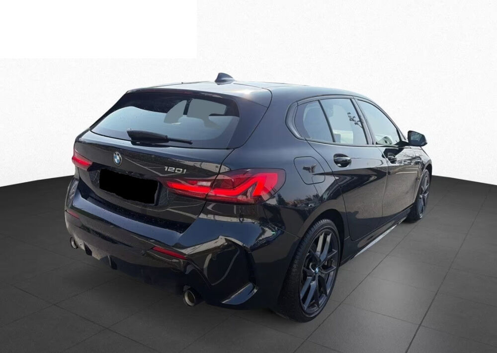 S&eacute;rie 1 120i 178 ch DKG7 M Sport 2021 occasion 85600 Montaigu