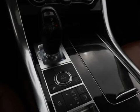 Range Sport SDV6 3.0L 292ch 1MAIN/CAM/TOITPANO/REGVIT/ATTACHREM/GAR12MO 2014 occasion 59280 Armenti&egrave;res