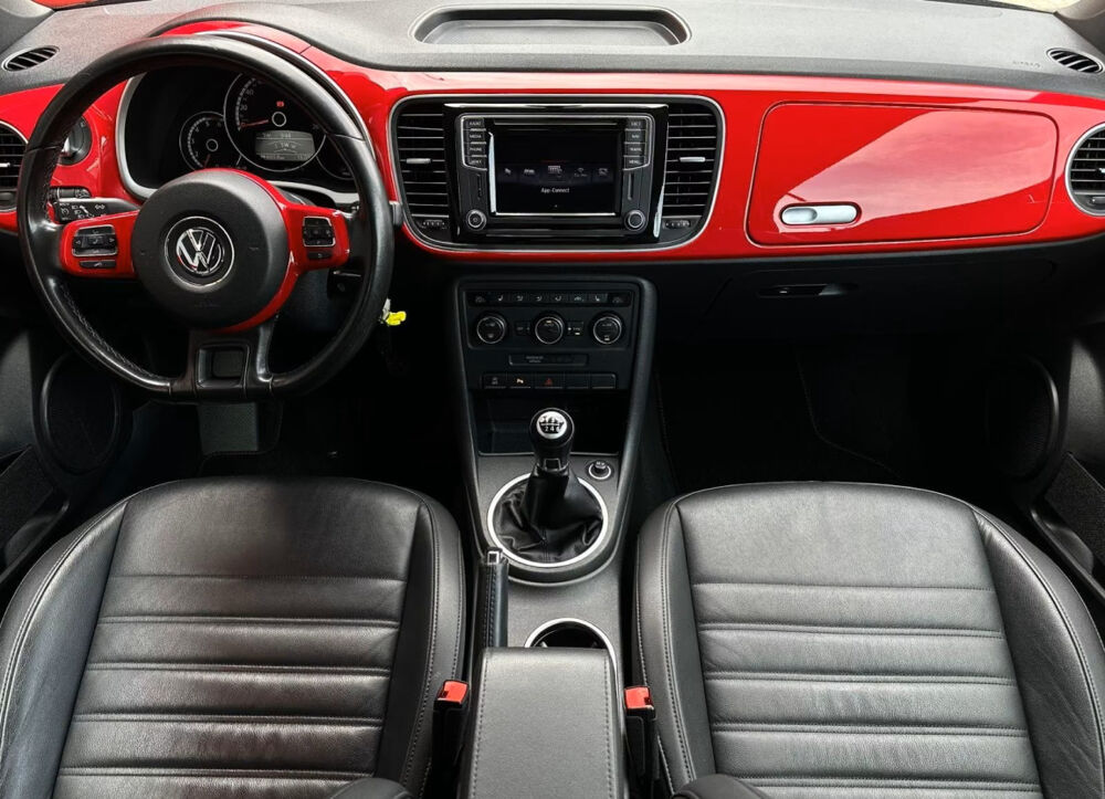 COCCINELLE II Coccinelle Cabriolet 2.0 TDI 150 R LINE 2016 occasion 85600 Montaigu