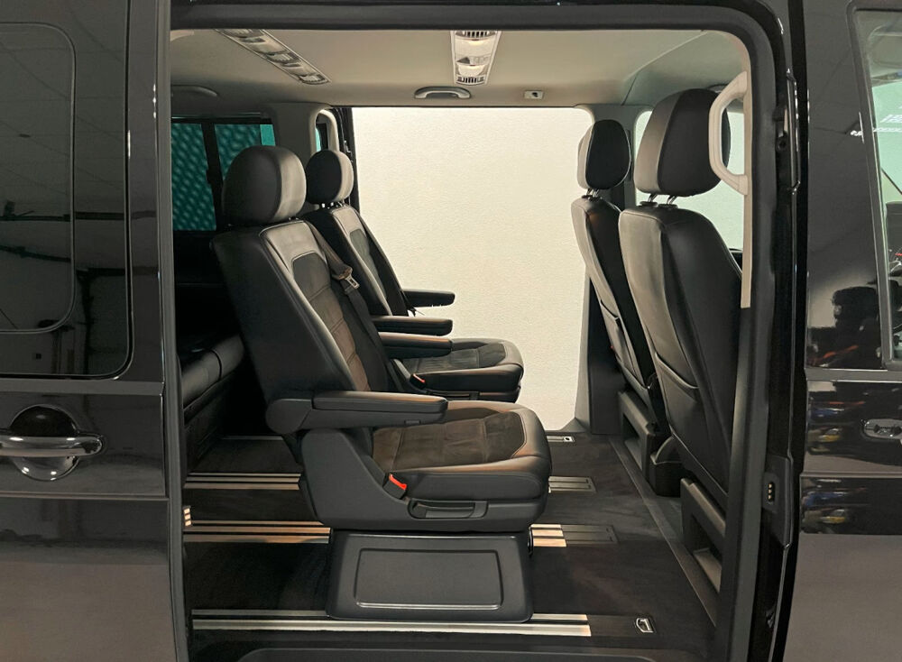 MULTIVAN Multivan 2.0 TDI 150 DSG7 Comfortline 2016 occasion 85600 Montaigu
