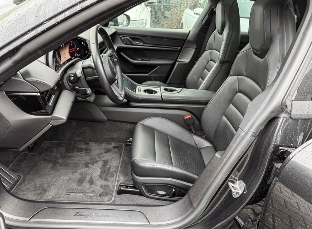 Taycan 476 ch avec batterie performance 2022 occasion 85600 Montaigu