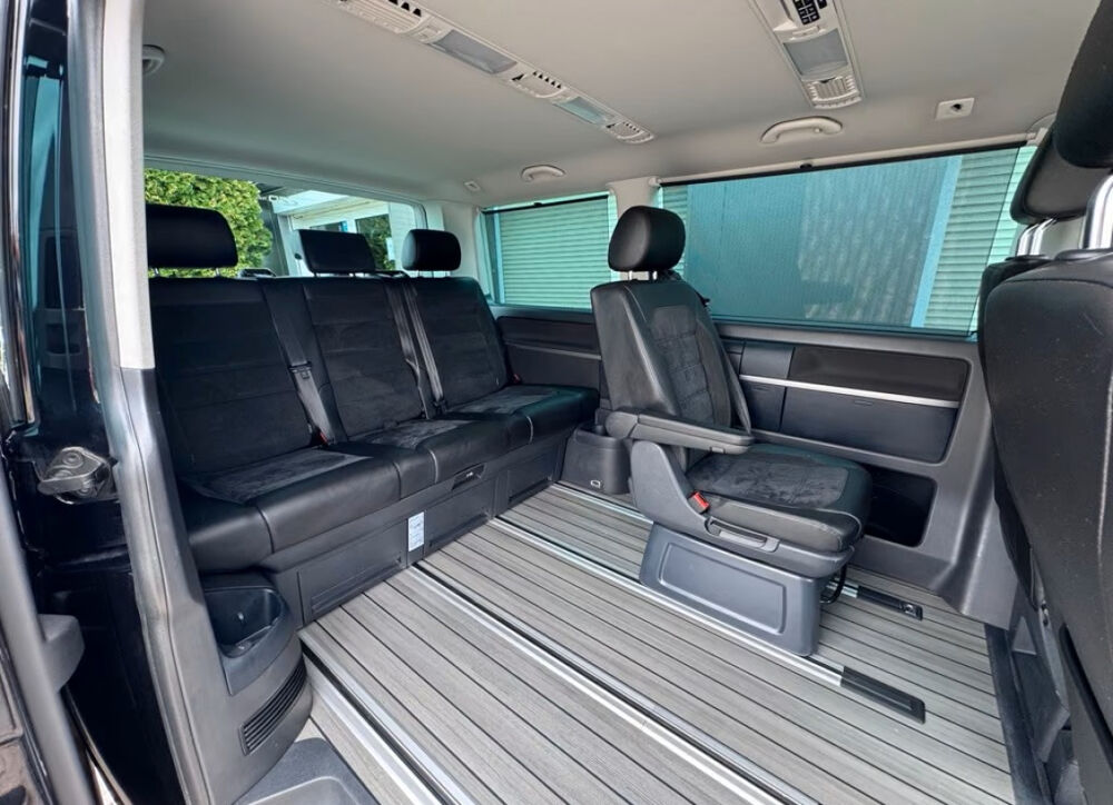 MULTIVAN Multivan 2.0 TDI 150 DSG7 70 Jahre Bulli 2018 occasion 85600 Montaigu