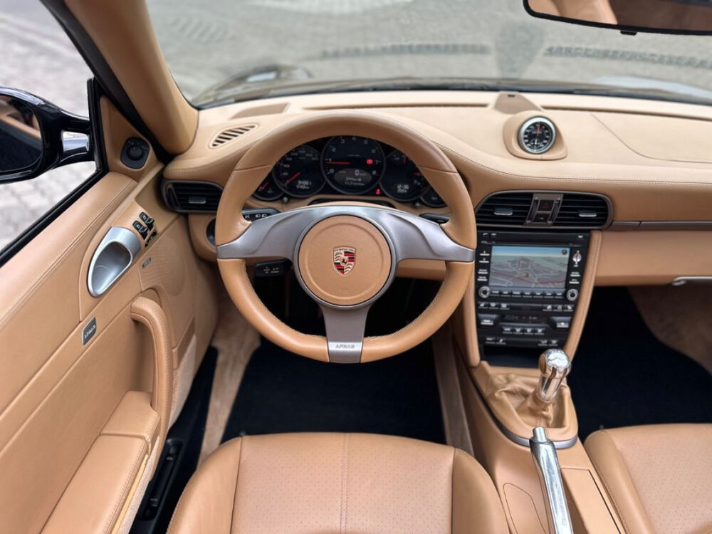 911 Carrera 3.2 911 Carrera Cabriolet 3.6i 345 2009 occasion 85600 Montaigu