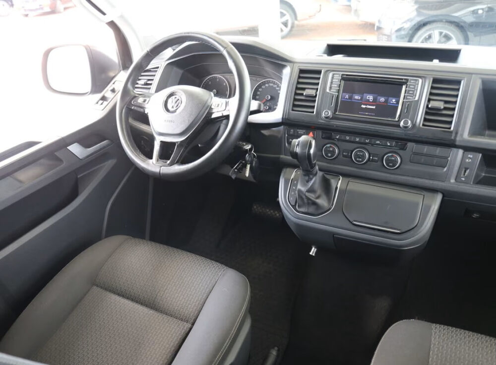 MULTIVAN Multivan 2.0 TDI 150 DSG7 2017 occasion 85600 Montaigu