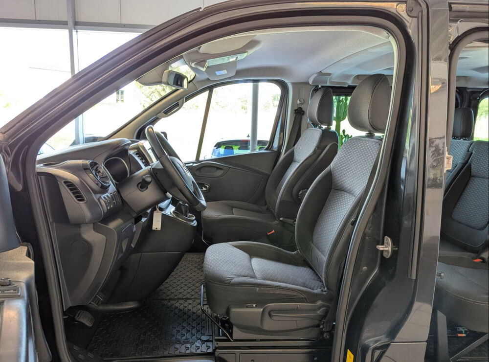 Vivaro  L2H1 1.6 CDTI 145 ch Bi-Turbo 2017 occasion 85600 Montaigu