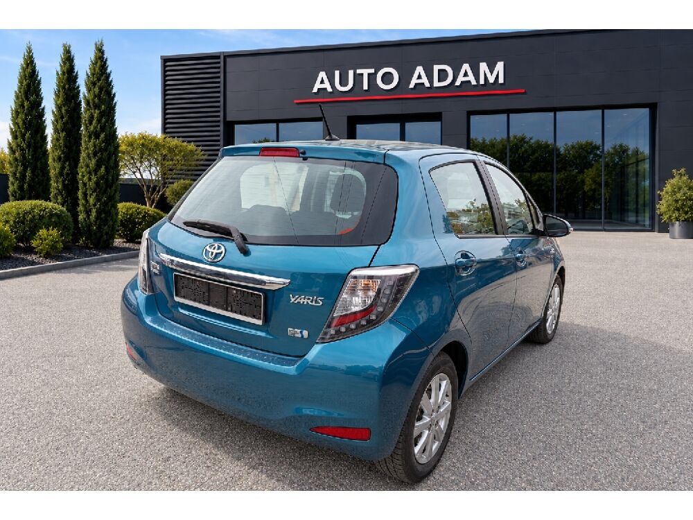 Yaris 1.5 Hybrid Life 2011 occasion 95200 Sarcelles