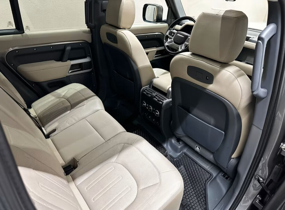 Defender 110 P400e PHEV BVA8 SE 2021 occasion 85600 Montaigu