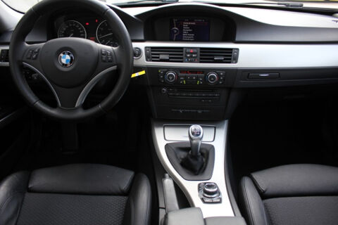S&eacute;rie 3 320i 170ch 1MAIN/TOITOUVR/SIEGCHAUF/REGVIT/BLTH/XENON/JA/GAR 2011 occasion 59280 Armenti&egrave;res