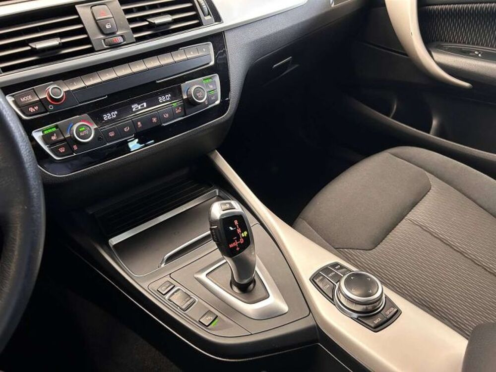 S&eacute;rie 1 118i 136ch Auto. SIEGCHAUF/REGVIT/PARKSENSOR/GPS/JA/GAR12MOI 2018 occasion 59280 Armenti&egrave;res