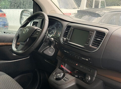 Proace city Proace Verso 180 D-4D BVA Family Comfort 2018 occasion 85600 Montaigu